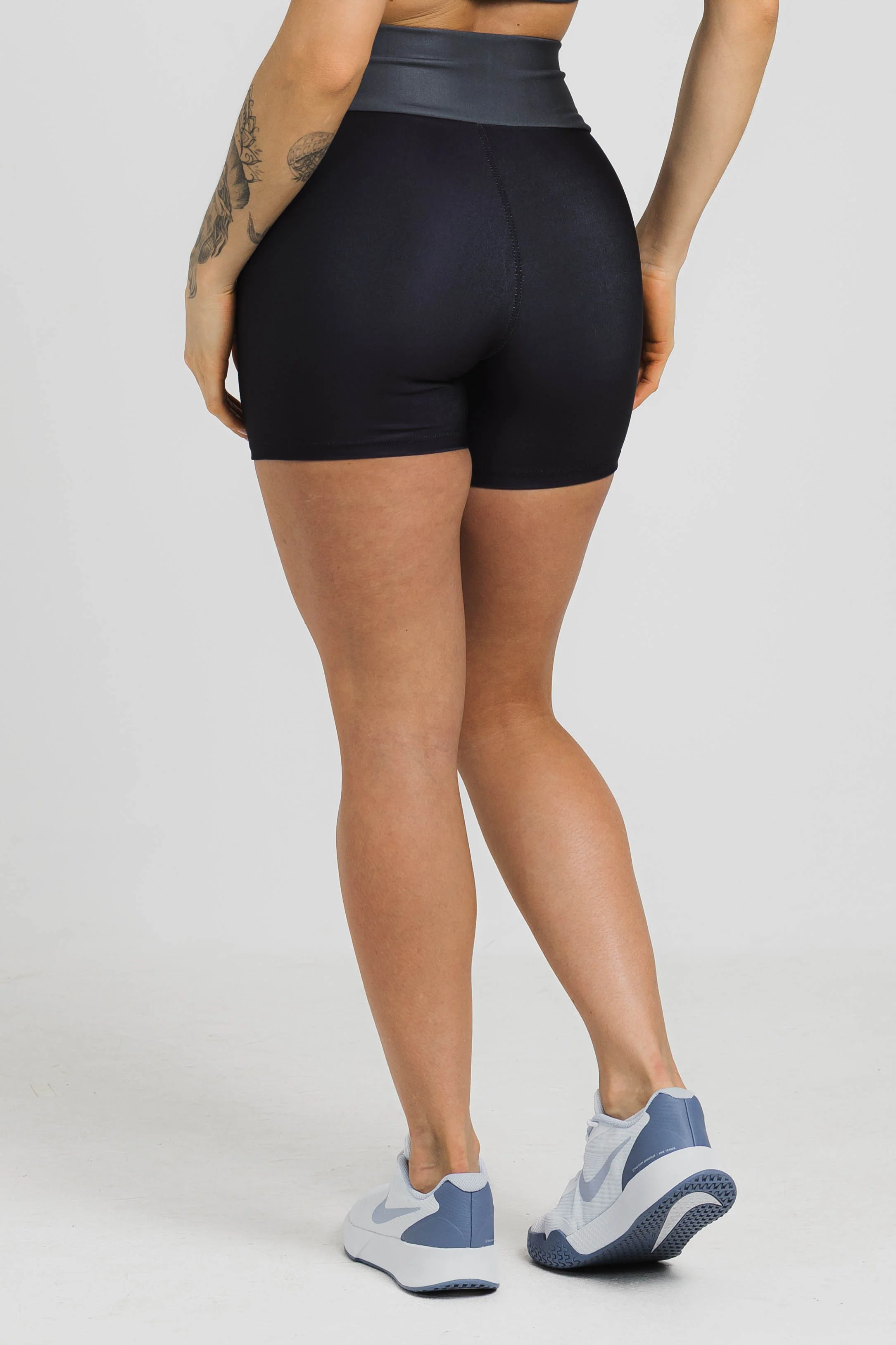 Bermuda Hype Black - Image 2