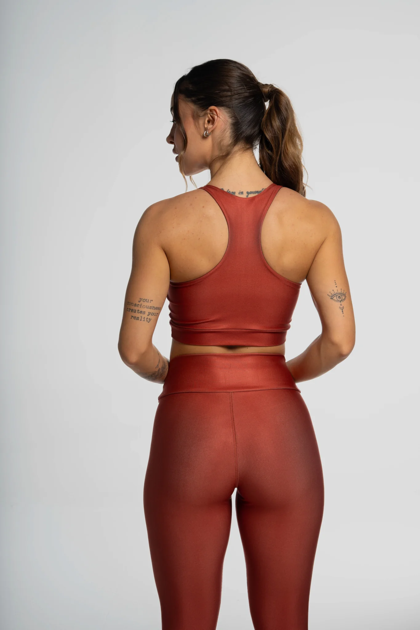 Legging Estampa Localizada Listra Lateral Marrom - Image 4