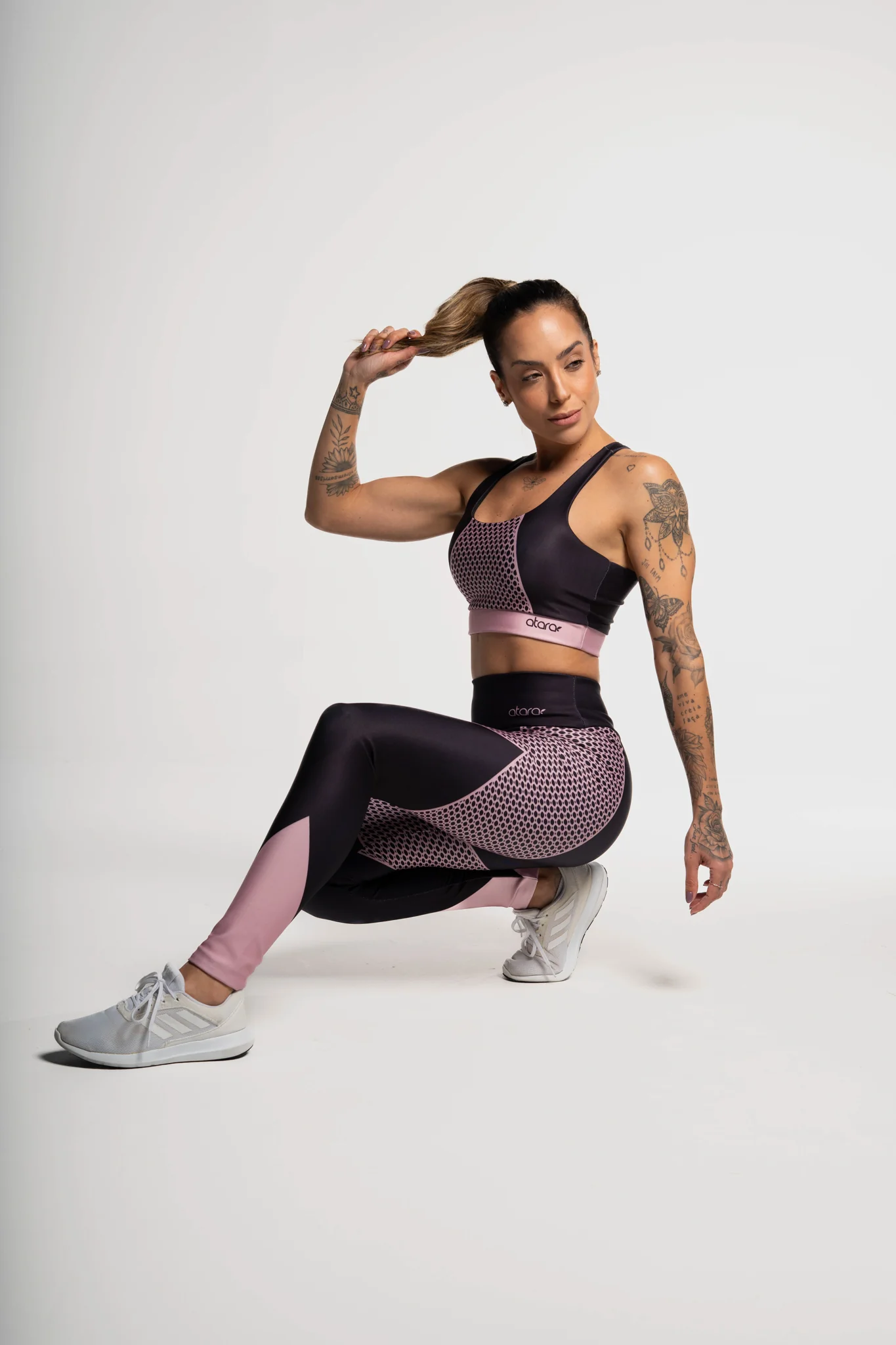 Legging Estampa Localizada Renda Rosa - Image 2