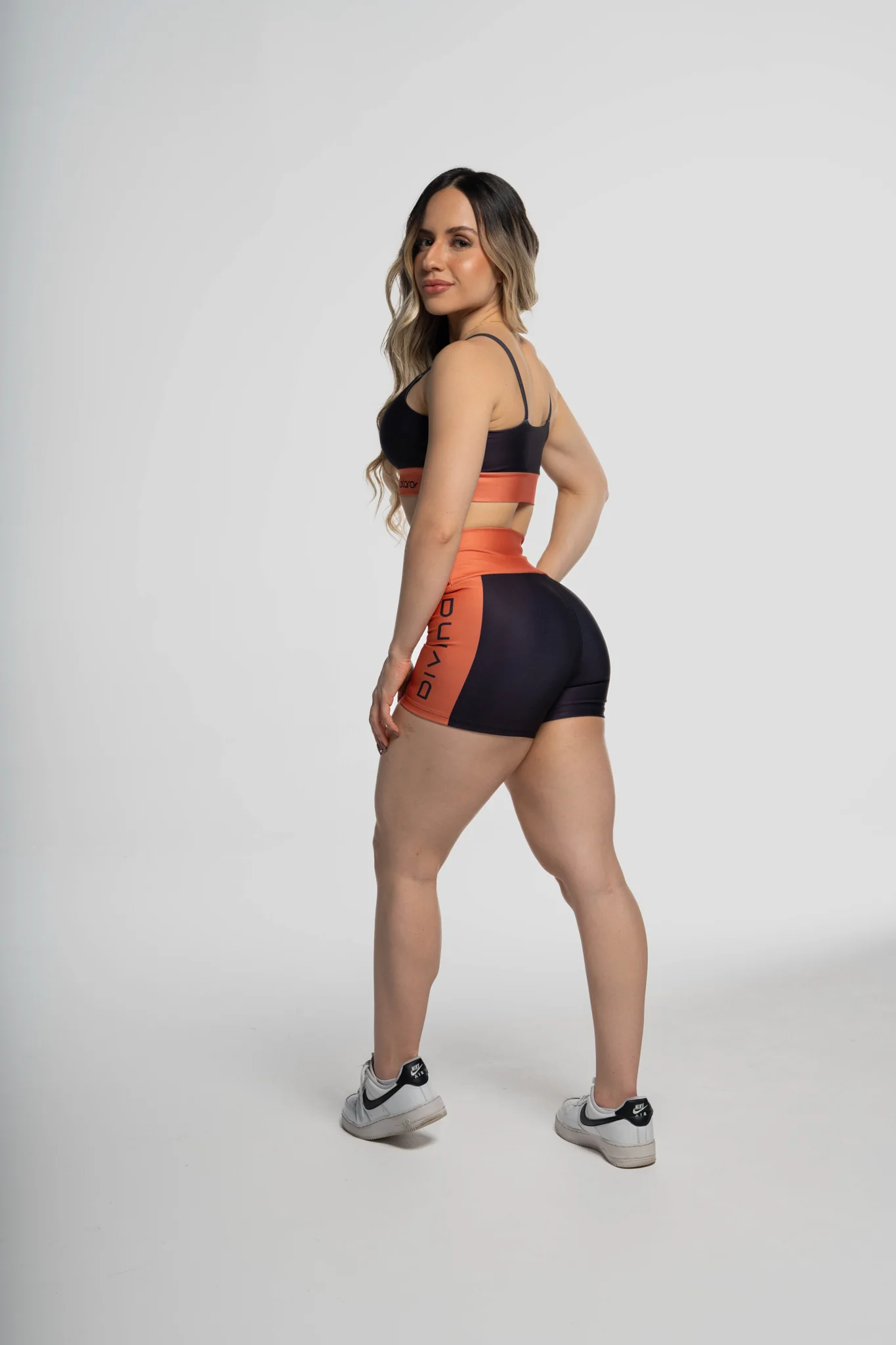 Shorts Color Block Orange - Image 4