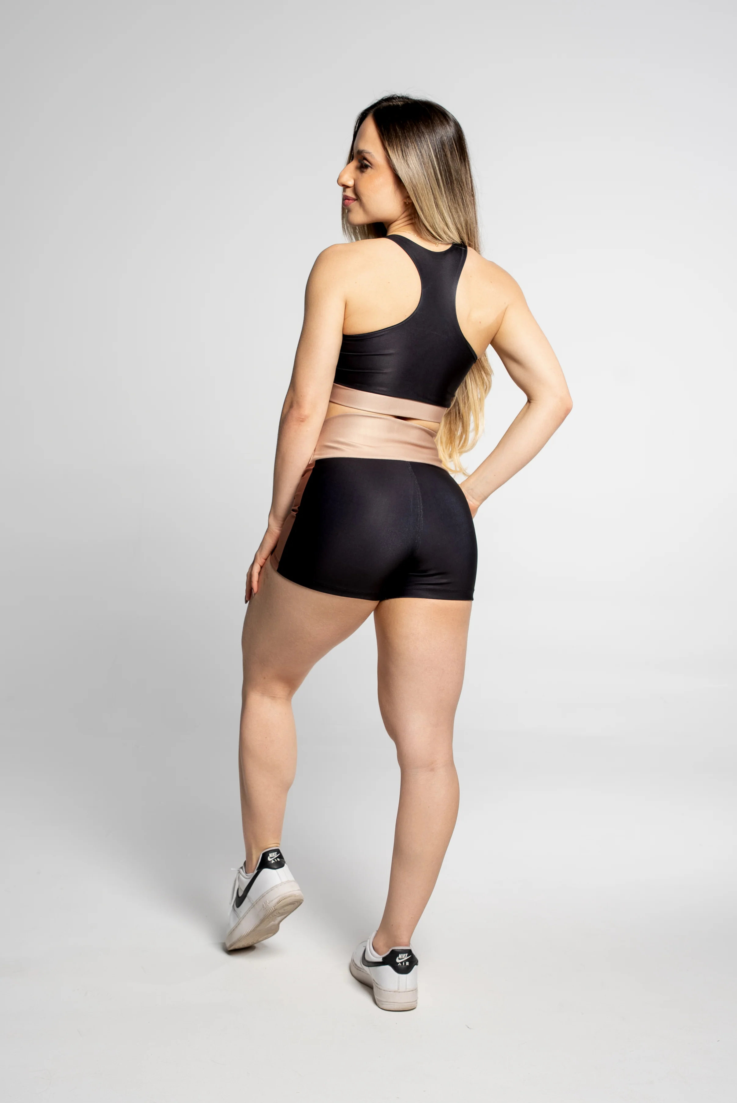 Shorts Curto Mocha - Image 3