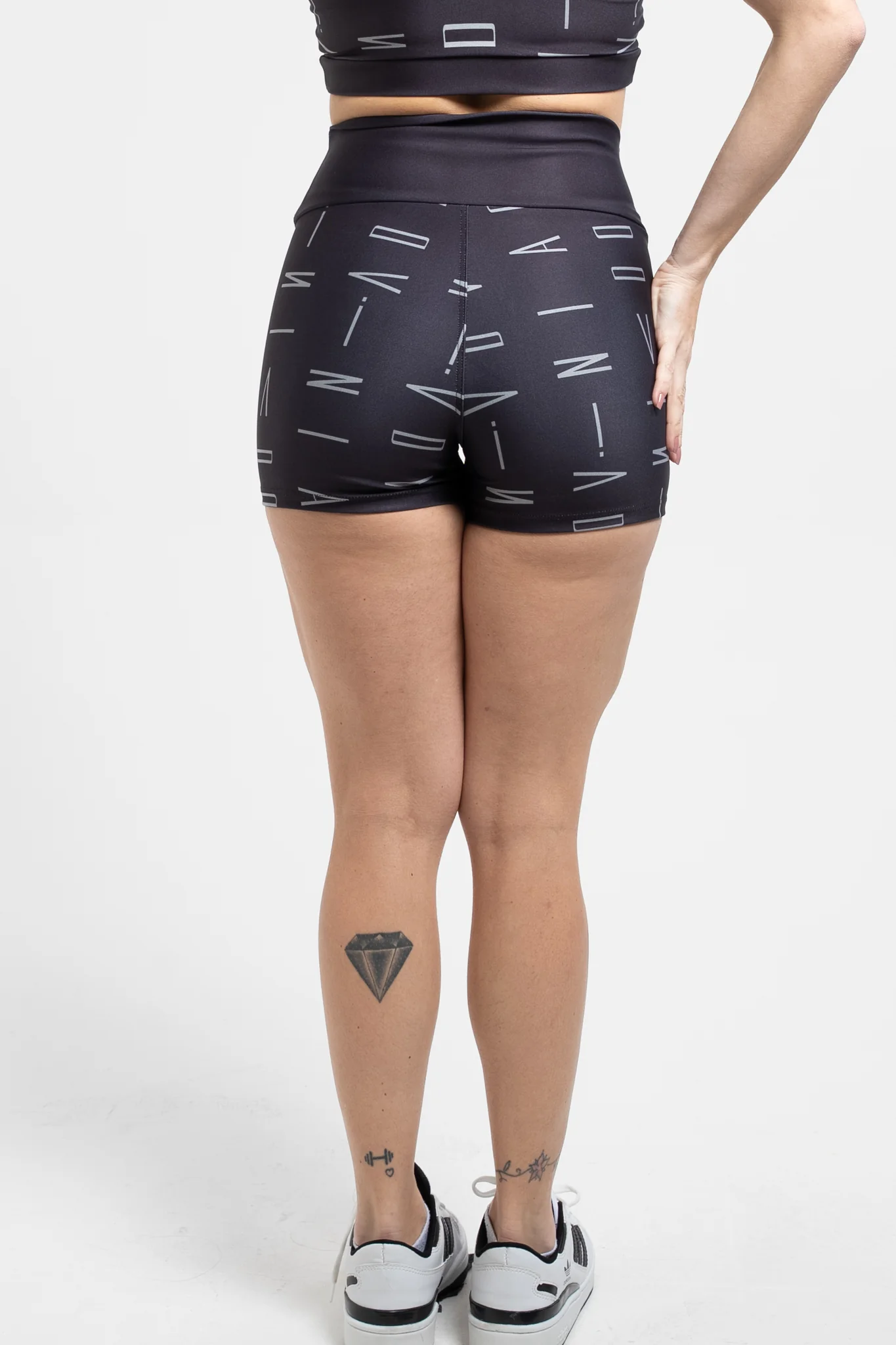 Shorts Divina Preto - Image 2