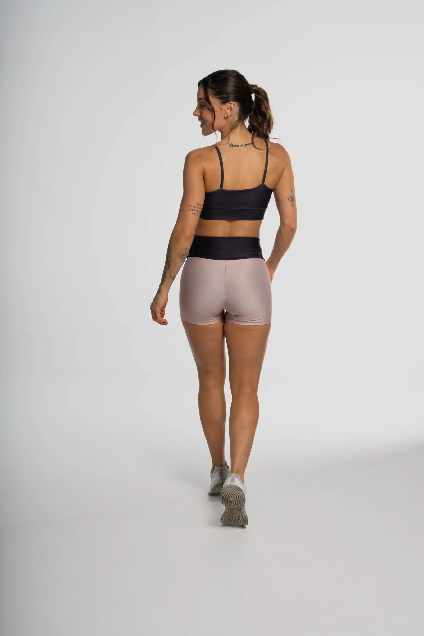 Shorts Pump - Image 2